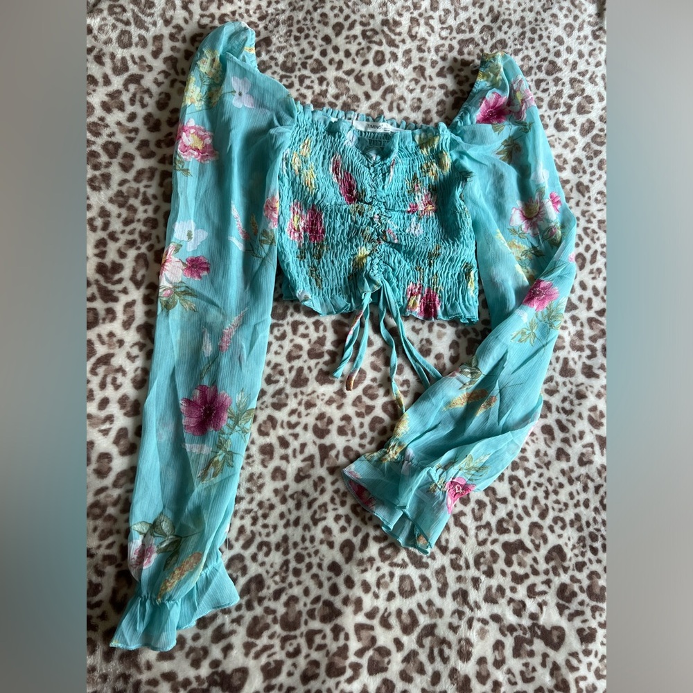 Floral boutique top